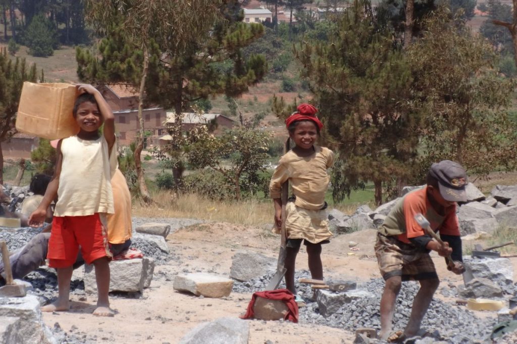 Dzieci na Madagaskarze