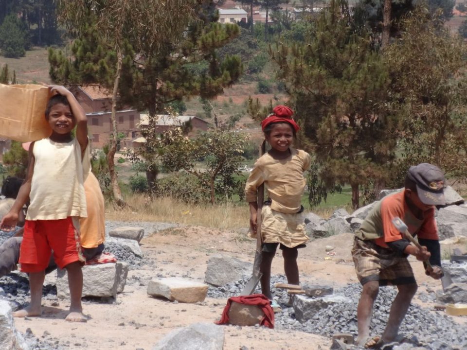 Dzieci na Madagaskarze